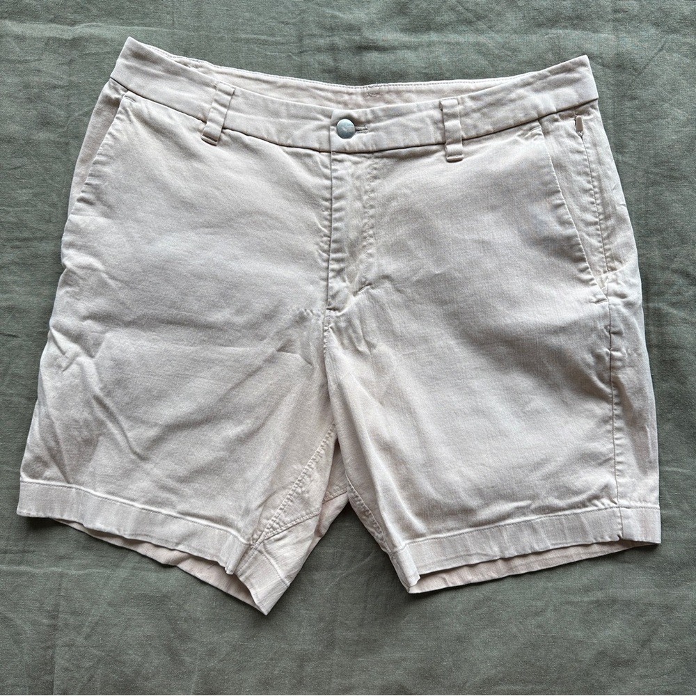 Men’s Lululemon Khaki Shorts